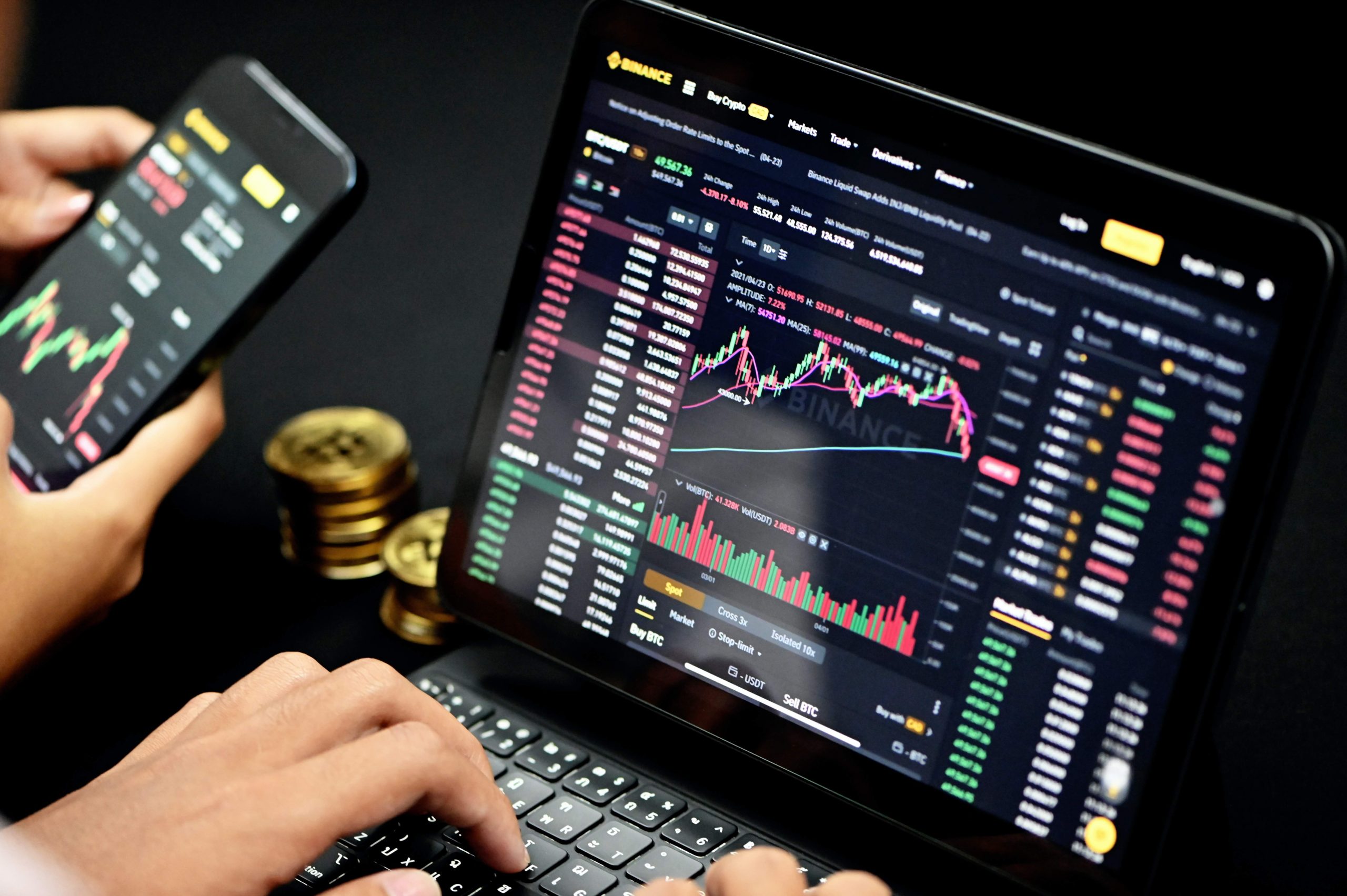 Nartex Capital launches a Quality Investing fund in Luxembourg Investing.com - Fund manager Nartex Capital has just launched the Incometric Fund - Nartex Equity Fund, a global equity product under the philosophy of Quality Investing. The fund is domiciled in Luxembourg and will be managed and marketed in Spain. Nartex's philosophy is to invest in what they believe has worked best historically. This philosophy is based on the selection of a number of truly exceptional companies; looking for global monopolies and oligopolies, operating in sectors with structural growth and high returns on capital. Nartex investments are preceded by a thorough analysis, both qualitative and quantitative, of sectors and companies. Using traditional information sources, specialized publications, expert networks and alternative information, in addition to permanently monitoring the risks and objective returns of the portfolio. All this, in order to find a long-term revaluation that allows to optimize the profitability / risk ratio to the maximum. “Investment in quality seeks to invest in the few businesses that escape the cycles of capital due to their competitive advantages. We identify companies with winning business models that benefit from a positive feedback cycle, and while price is a relevant consideration, it is not the only consideration. Tomas Maraver, manager of the Fund, points out. “It is our vital project. After some careers in hedge funds, private equity and international banking, we have opted to create a different way of investing, tested successfully in different economic cycles and in the most developed markets ”, says Iñigo Gasset, partner of the Nartex promoter.